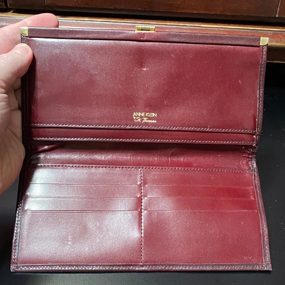 Vintage Anne Klein by St. Thomas Burgundy Leather wallet